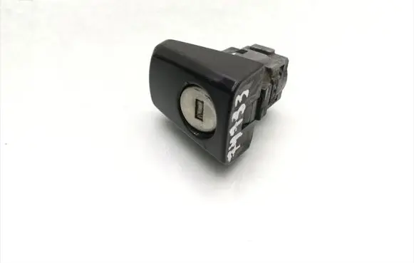 Opel Corsa D Front door lock