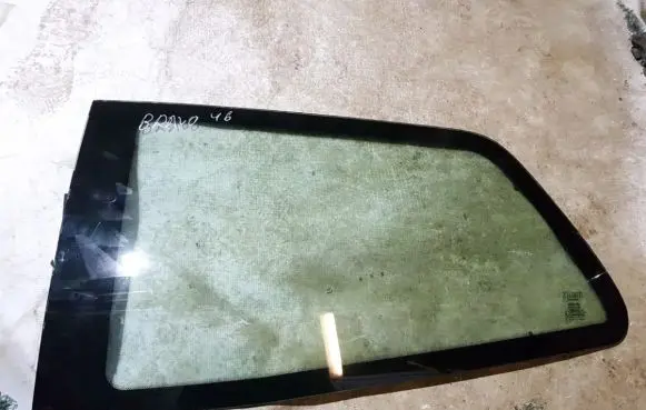 Rear side window