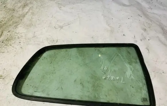 Renault Twingo I Rear side window