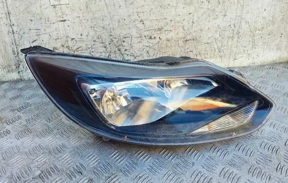 Ford Focus Headlight/headlamp 