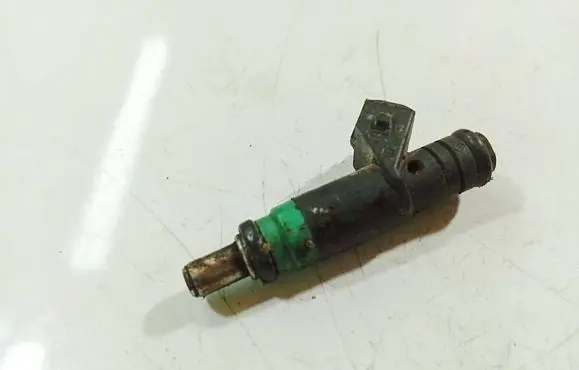 Ford Focus Fuel injector W228500494