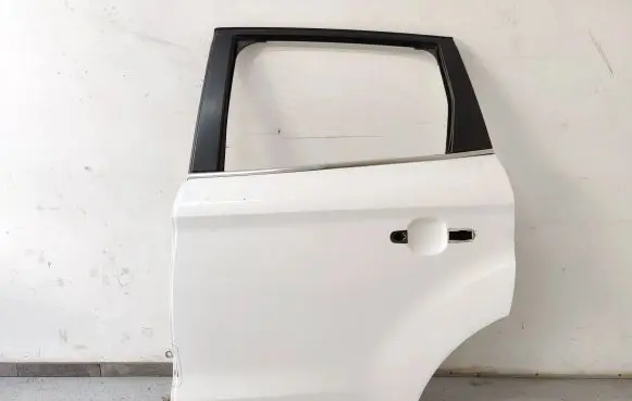 Ford Kuga I Rear door