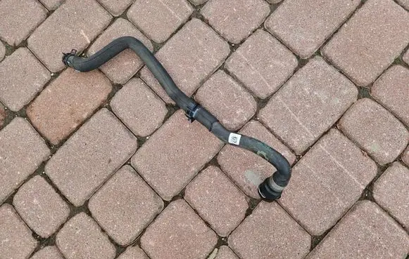 Toyota Supra A90 Engine coolant pipe/hose 9398904