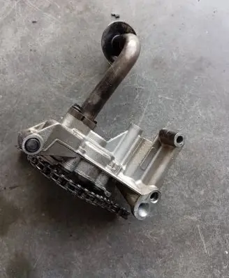 Volkswagen Transporter - Caravelle T5 Oil pump 038115105D 031009