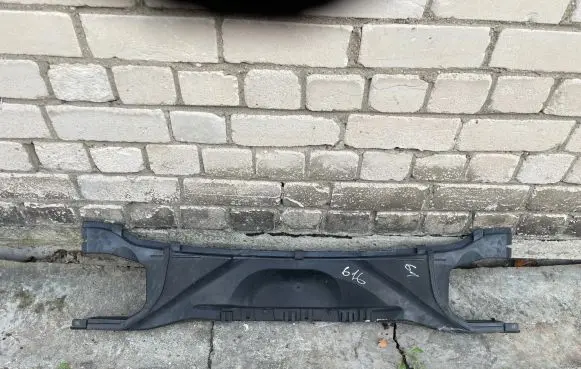 BMW 1 E81 E87 Other engine bay part 15677210 6925015