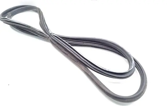 Volkswagen Crafter Rubber seal front door (on door) 