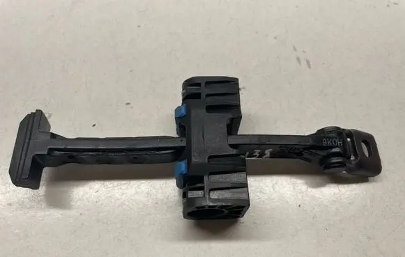 Audi A4 S4 B8 8K Rear door check strap stopper 8K0839249C