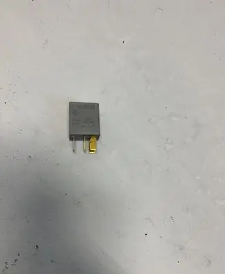 Coolant fan relay