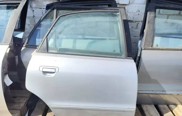 Rear door