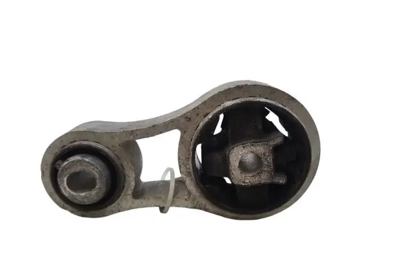 Opel Vivaro Engine mount bracket