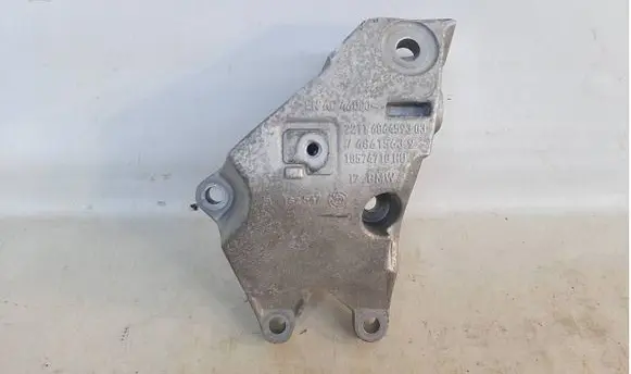 BMW X3 G01 Engine mounting bracket 6864593 22116864593