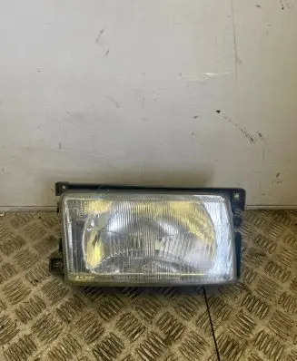Volkswagen Polo II 86C 2F Headlight/headlamp