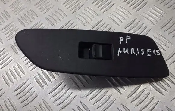 Toyota Auris 150 Quarter vent window switch 74231-02530
