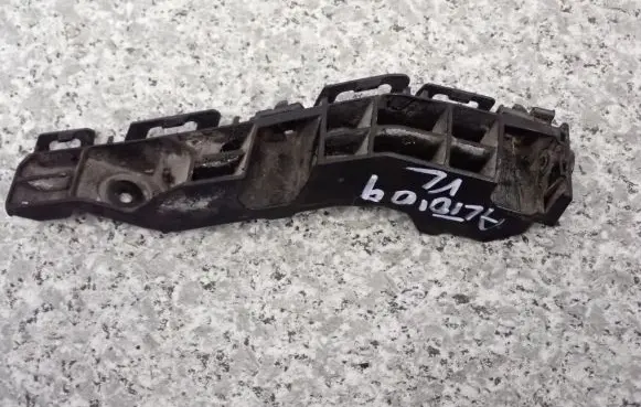 Suzuki Alto Front bumper mounting bracket
