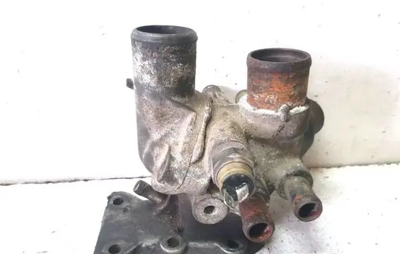 Peugeot Boxer Thermostat/thermostat housing 98470020