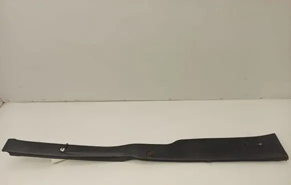 Mercedes-Benz COMPAKT W115 (B) pillar trim (bottom)