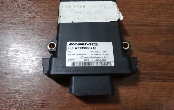 Mercedes-Benz E W213 Trunk lid opening control unit A2139008216