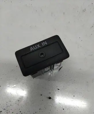 Mazda 6 AUX in-socket connector TD7466DFX5717 10114A
