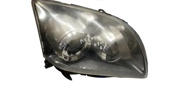 Toyota Avensis T250 Headlight/headlamp 8596724010 10R022556