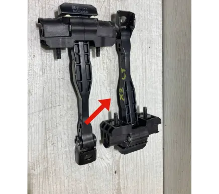 BMW X2 F39 Rear door check strap stopper 7461560
