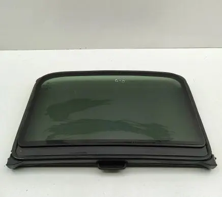 Volkswagen Caddy Rear side window 2K5845332C