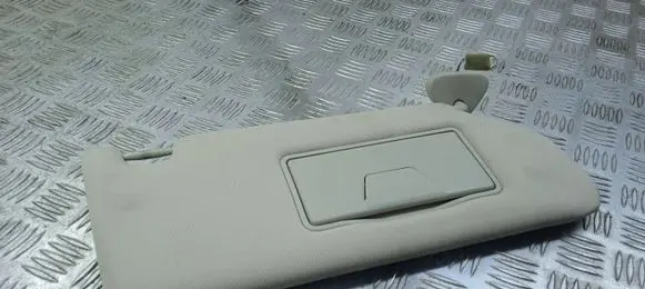 Mitsubishi Outlander Sun visor
