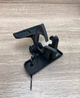 Mercedes-Benz CLS C219 Engine bonnet/hood lock/latch loop/hook A2098800164