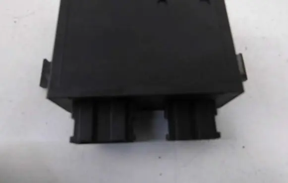 Volkswagen Transporter - Caravelle T4 Other relay 6H0953257