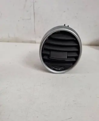 Mercedes-Benz ML W164 Dashboard side air vent grill/cover trim A1648301954