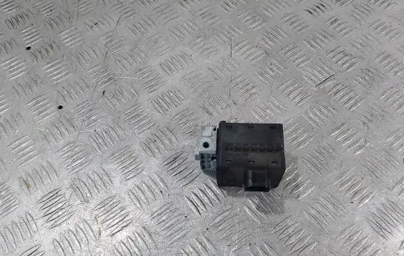 Renault Megane III Steering wheel lock 8200604932
