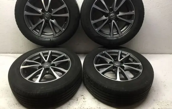 Toyota Avensis T270 R16 steel rim 