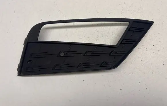 Seat Leon (5F) Front fog light trim/grill 5F0853666G