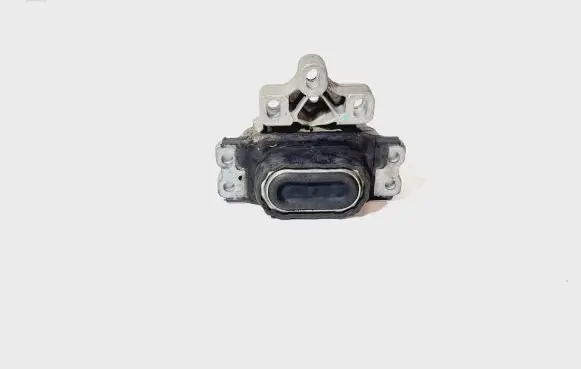 Audi Q3 8U Engine mount bracket 8J0199555