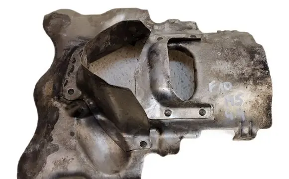 BMW 5 F10 F11 Heat shield in engine bay 7843233