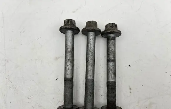 Jeep Grand Cherokee WL Rear suspension camber bolt 10X9
