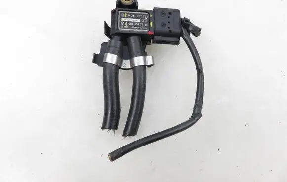Mercedes-Benz C AMG W203 Exhaust gas pressure sensor 0281002762 0051537728