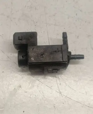 BMW 5 F10 F11 Vacuum valve 7810831