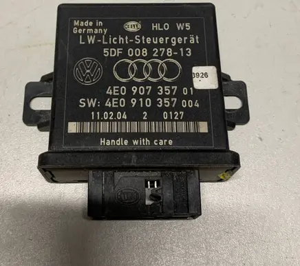 Audi A8 S8 D3 4E Light module LCM 4E0907357 4E0910357 5DF00827813