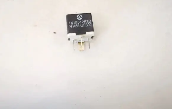Volkswagen Touareg I Other relay 141951253b