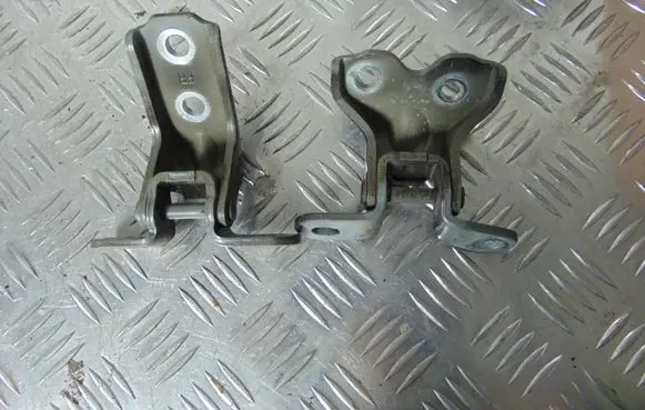 Hyundai i30 Front door hinge set 