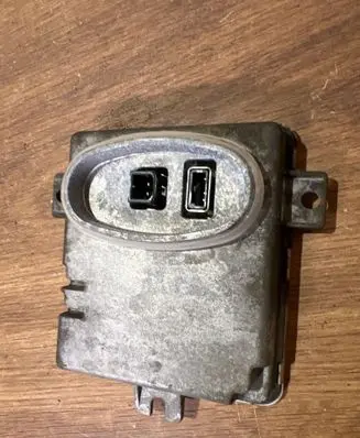 BMW 3 E90 E91 Xenon control unit/module 6948180