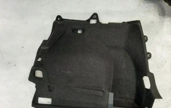 Trunk/boot side trim panel