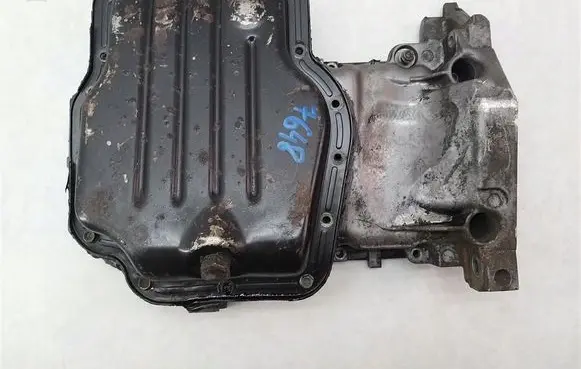 Opel Astra L Oil sump 