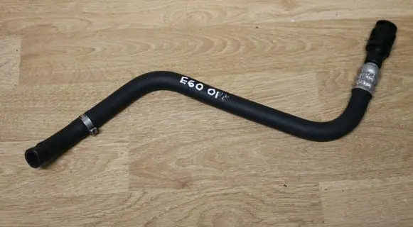 BMW 5 E60 E61 Engine coolant pipe/hose 6770430