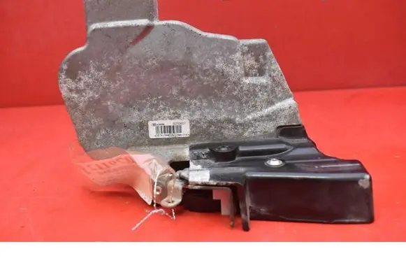 Volvo V50 Front door lock 30753657
