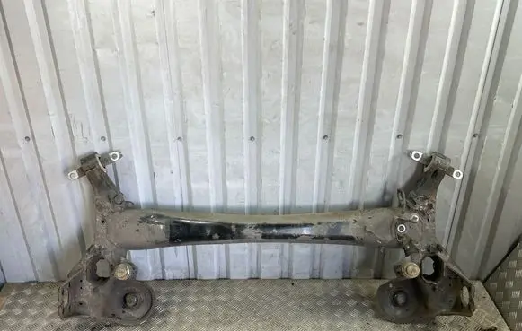 Peugeot 3008 II Rear subframe