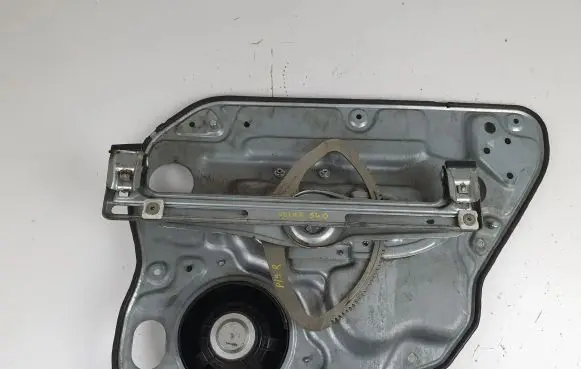 Volvo S40 Rear window lifting mechanism without motor 8679082 30752083