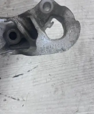 Volvo V60 Engine mounting bracket 326c29