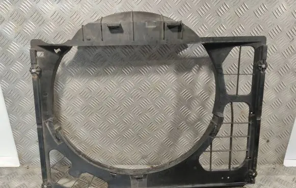 Nissan Terrano Radiator cooling fan shroud 190062613F