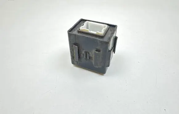 Nissan X-Trail T30 Other relay 25230EQ300 TSZ1391 4816538110